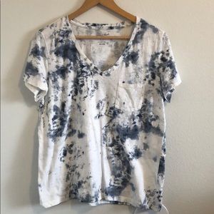 Tie dye v-neck pocket T-shirt